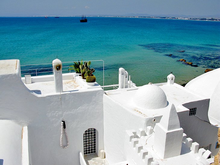 1707334106 866 Top Tourist Attractions in Tunisia Top Tourist Attractions in Tunisia