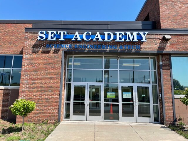 academy school Edgeview Academy School online Application, Courses, fees, Contacts