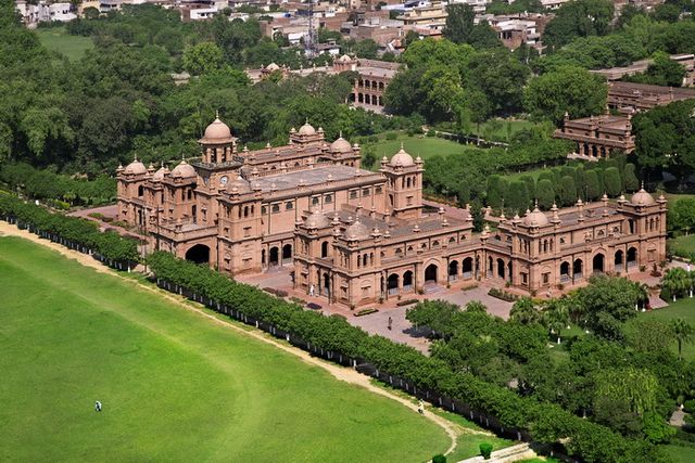 islamia college Islamia College online Application, Courses, fees, Contacts